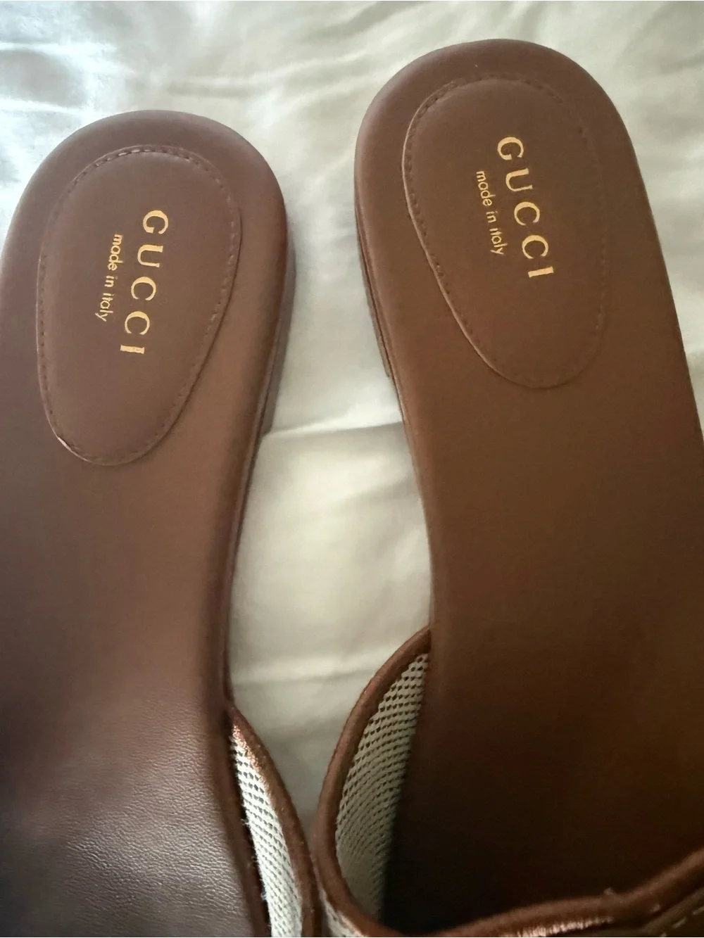 Gucci Brown Leather Logo Slide Sandals with Woven Upper - Picture 2 of 11